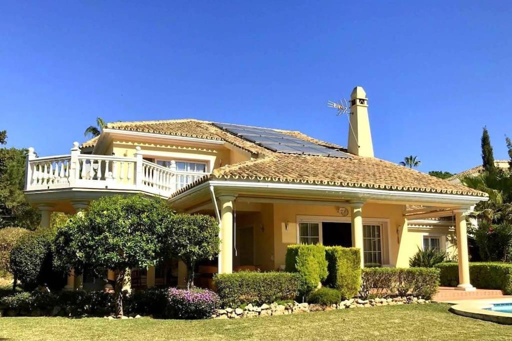 Villa Beachside 4 Beds Cozy Villa, 700m Canas Beach! *