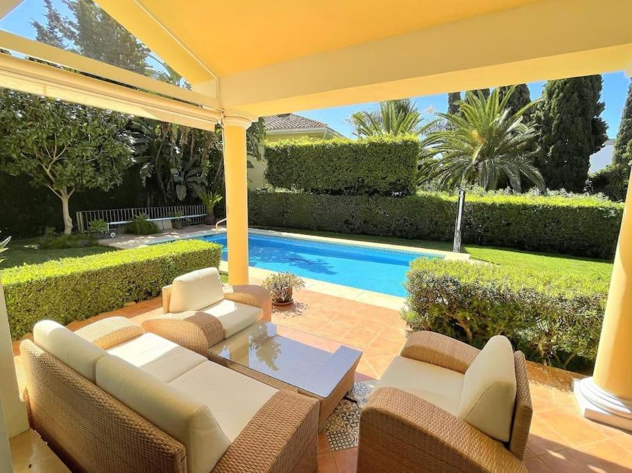 Beachside 4 Beds Cozy Villa, 700m Canas Beach! Villa Marbella